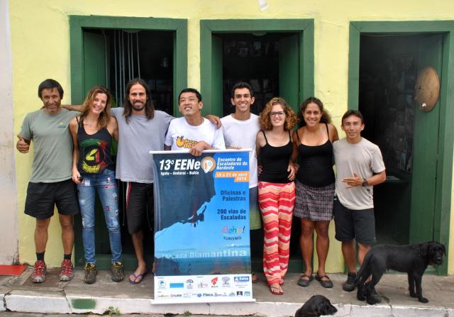 Alguns palestrantes e a organização do evento.